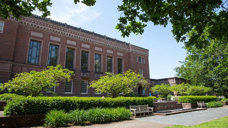 Exterior of Knight Library