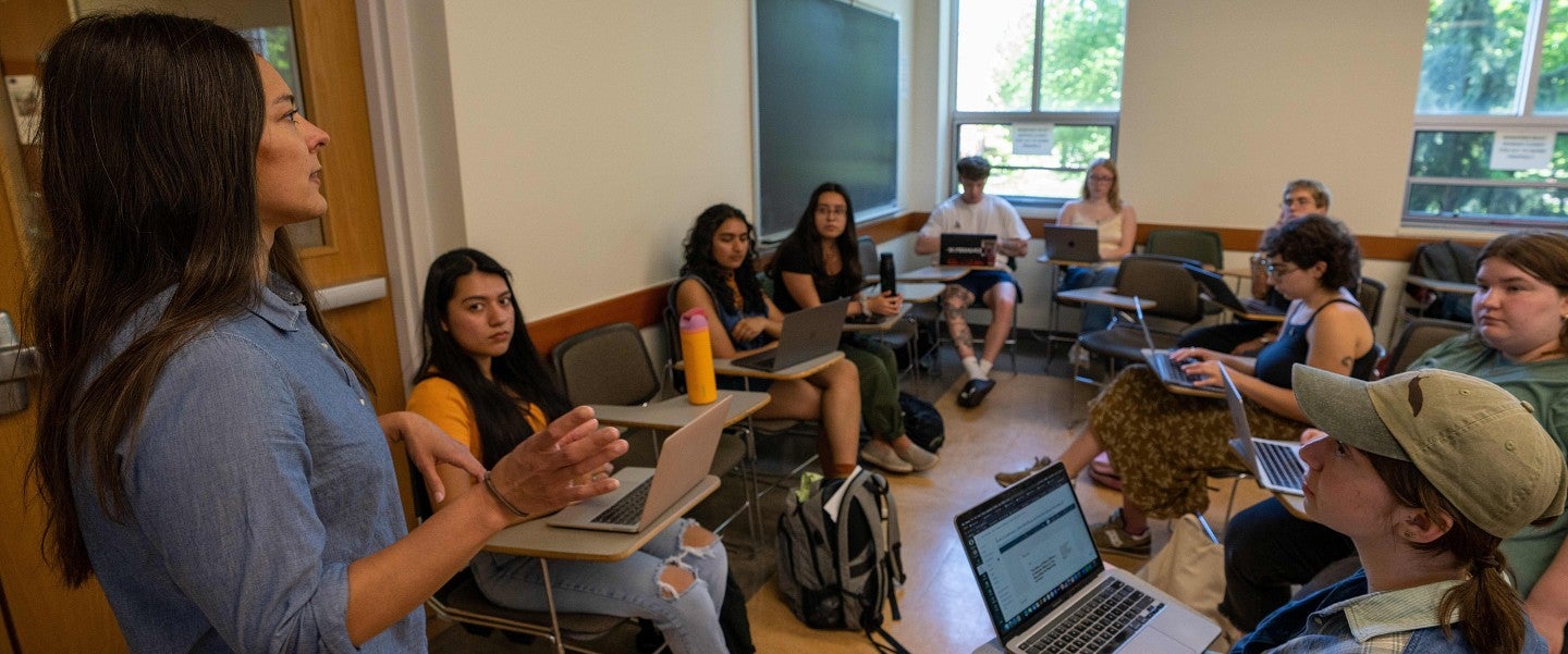Faculty member Stephanie Wiley instructs students